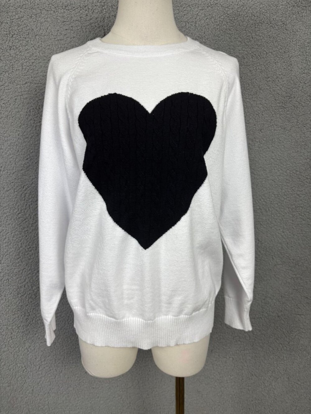 Women's Heart Patchwork Black Sweater Knit Pullover White Size Medium NWOT's.